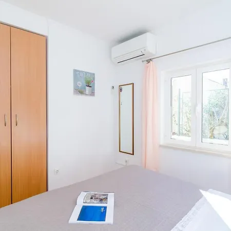 Swallow's Nest - One Bedroom With Balcony Appartement *