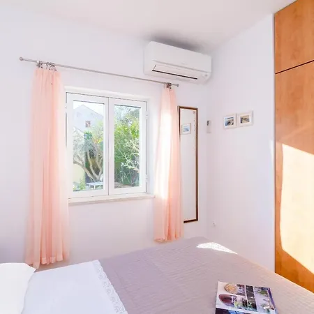 Swallow's Nest - One Bedroom With Balcony 公寓 *