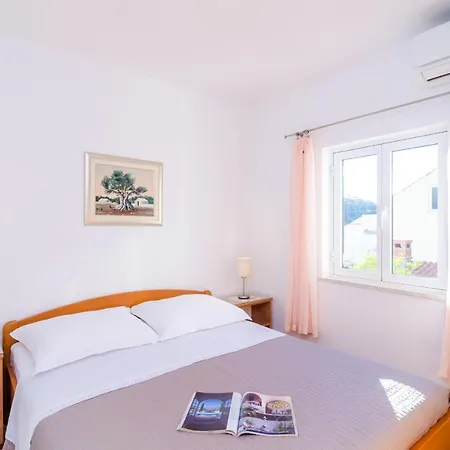 Swallow's Nest - One Bedroom With Balcony *